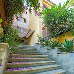 3 Bdr Serviced Pyramid-View Apt In Giza, Egypt