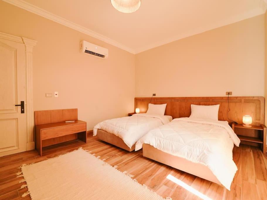 3 Bdr Serviced Pyramid-view In Giza, Egypt Apartment