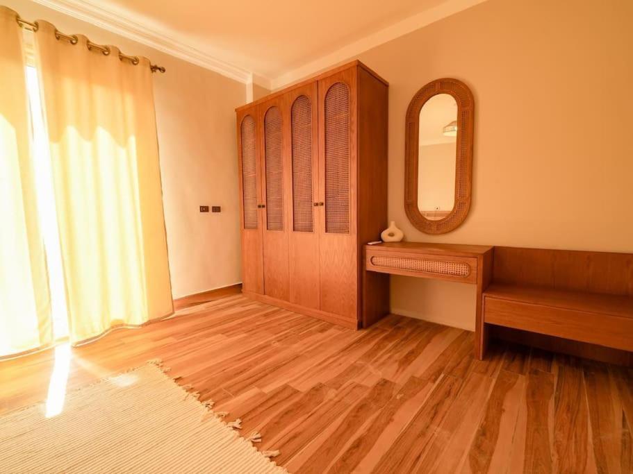 3 Bdr Serviced Pyramid-view In Giza, Egypt * Cairo